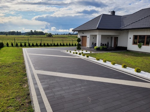 Jakich zabieg&oacute;w pielęgnacyjnych wymaga od nas nawierzchnia z kostki i płyt betonowych?